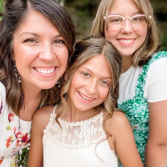 Meet your Posher, Tarah - Picture 2 of 5